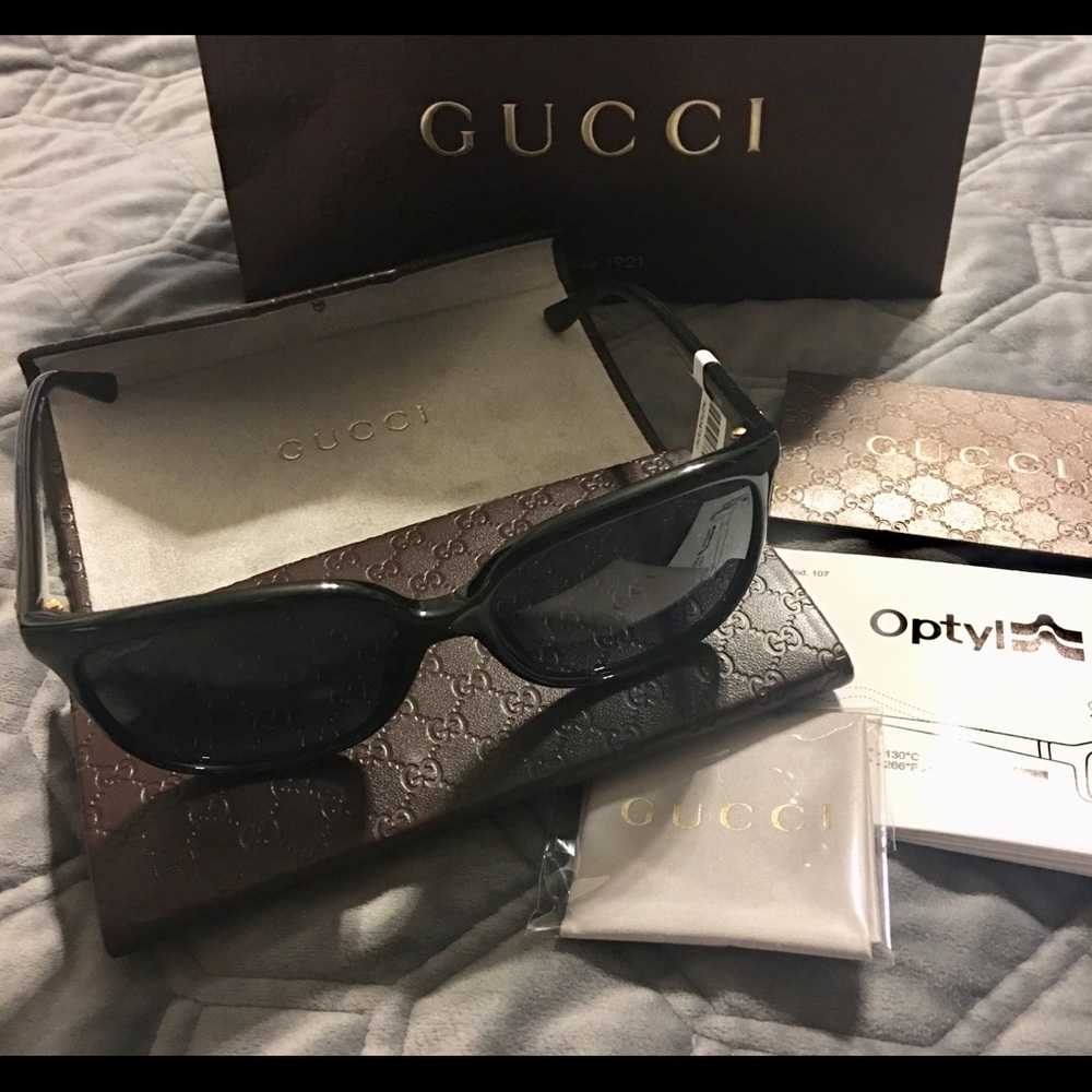 🔥NWT! GUCCI Sunglasses - Safilo GG3696/S🔥